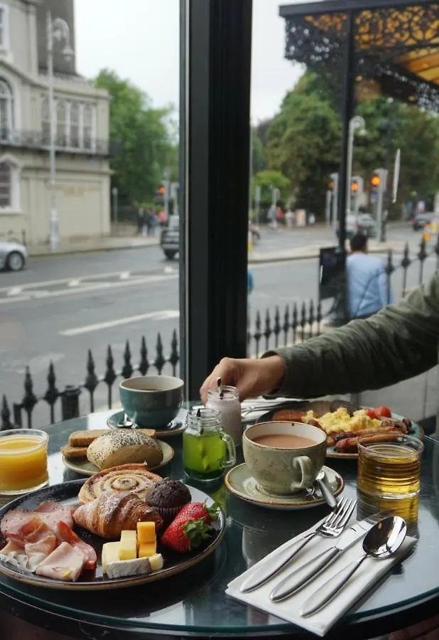 The Mont Hotel Dublin 4*,